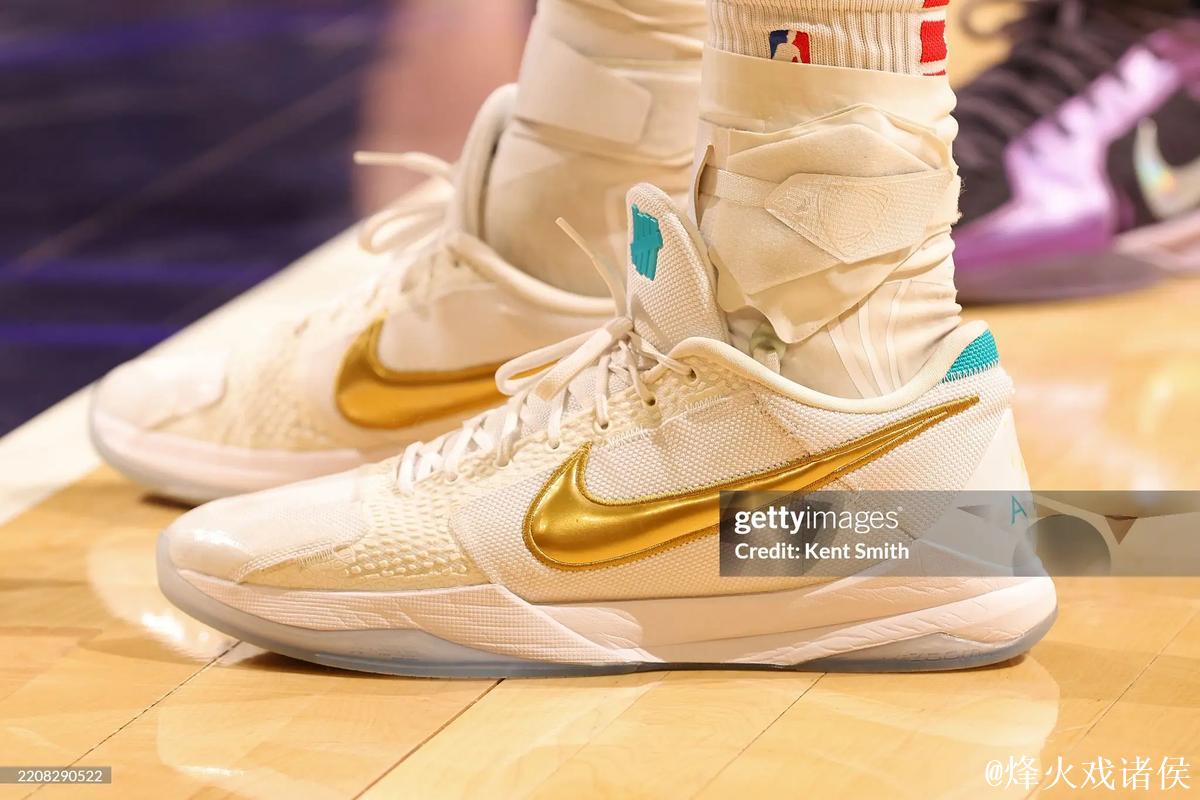 吉迪23+15+10公牛险胜雄鹿 雷霆灭黄蜂10连胜 吉迪23+15+10公牛险胜雄鹿 雷霆灭黄蜂10连胜